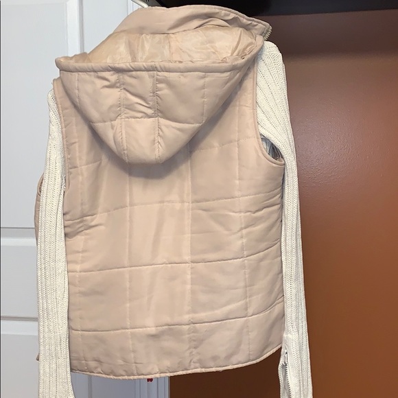 Autumn vest with sweater - Picture 2 of 2